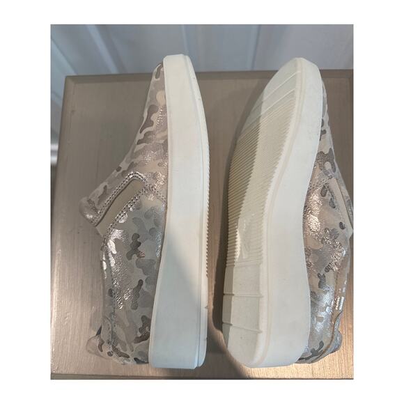 Clarks Women's Layton Step Sneakers Ivory Camo Size 8.5M - Picture 6 of 9